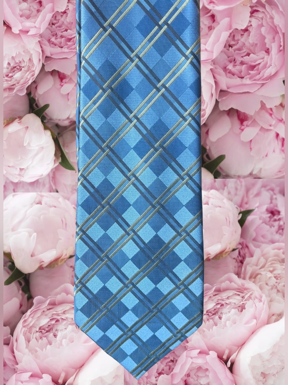 Geoffrey Beene 100% Silk Handmade Crosshatch Checkered Tie Classic